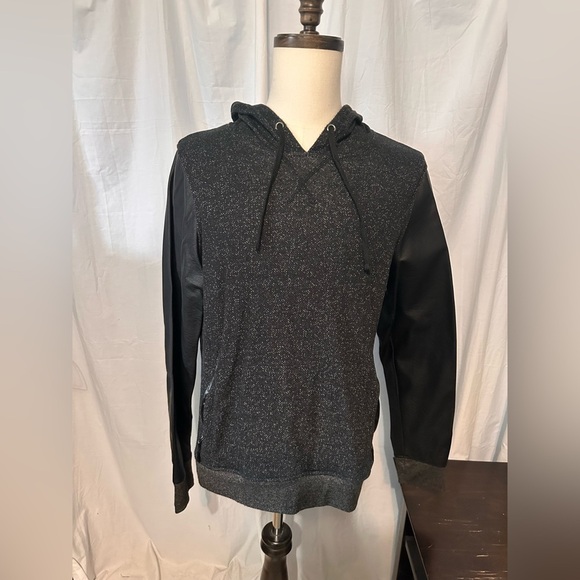 Trademark Brooklyn Cloth Pullover Hoodie. Vegan Leather Sleeves. Men’s Size L - Picture 1 of 8